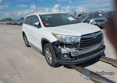 2015 Toyota Highlander Le Plus V6 z USA, uszkodzony, nr VIN 5TDZKRFH9FS117911